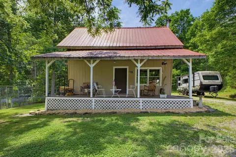 1239 W Mcguinn Rd, Mill Spring, NC 28756