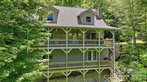 311 Copper Spur Dr, Maggie Valley, NC 28751