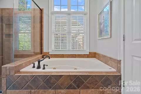 Bath - 7809 Oak Haven Ln, Stanley, NC 28164 photo 1 of 4