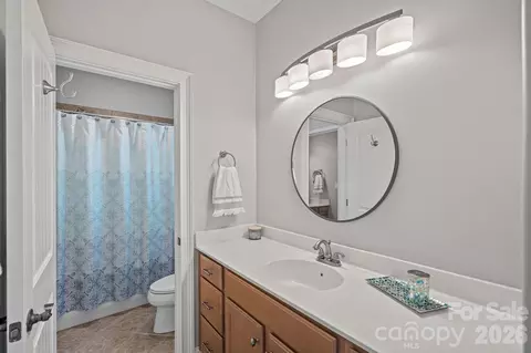 Bath - 7809 Oak Haven Ln, Stanley, NC 28164 photo 3 of 4