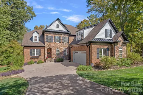 7809 Oak Haven Ln, Stanley, NC 28164