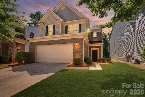 5122 Mount Clare Ln, Charlotte, NC 28210