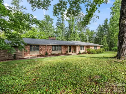 423 Vanderbilt Rd, Asheville, NC 28803