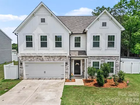 2334 Waverly Dr, Monroe, NC 28112
