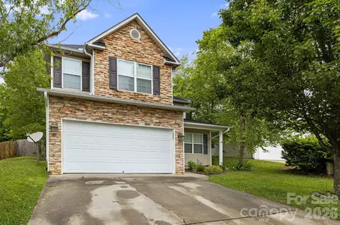 52 Black River Rd, Fletcher, NC 28732