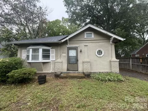 2616 Holton Ave, Charlotte, NC 28208