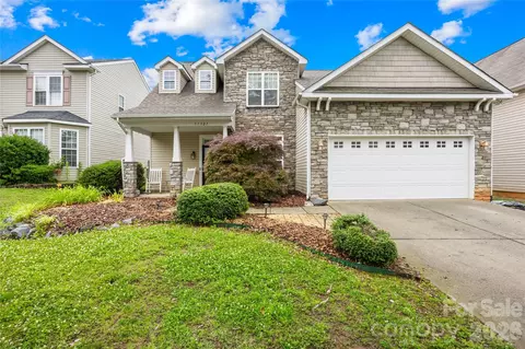 17327 Newlands Corner Ln, Charlotte, NC 28277