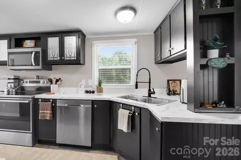Kitchen - 1677 Jennings Rd, Olin, NC 28660 photo 3 of 4