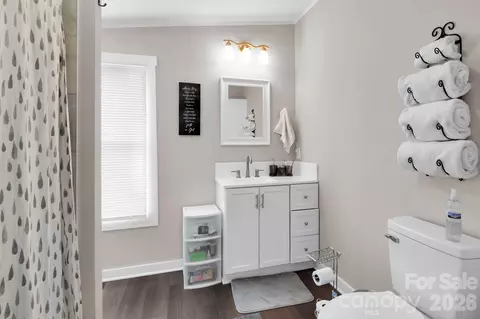 Bath - 1677 Jennings Rd, Olin, NC 28660 photo 2 of 2
