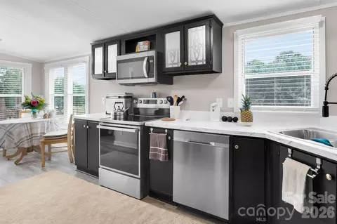 Kitchen - 1677 Jennings Rd, Olin, NC 28660 photo 2 of 4
