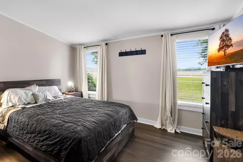 Bedroom - 1677 Jennings Rd, Olin, NC 28660 photo 3 of 4
