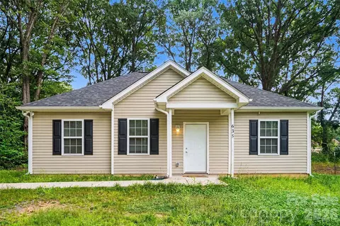 635 Johns Ln, Gastonia, NC 28052