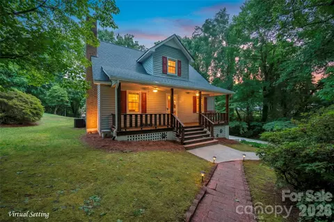6175 La Crosse Ct, Clemmons, NC 27012