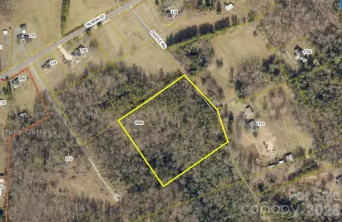 1690 Castle Rd, Connelly Springs, NC 28612
