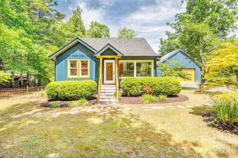 136 Graveyard Rd, Fairview, NC 28730