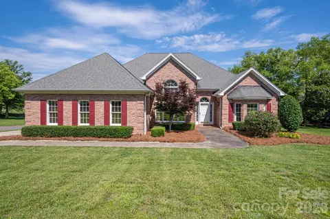 2603 Tralee Dr, Gastonia, NC 28056