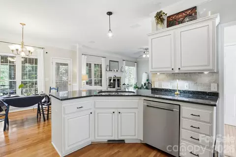 Kitchen - 7848 Sedgebrook E Dr E, Stanley, NC 28164 photo 3 of 4