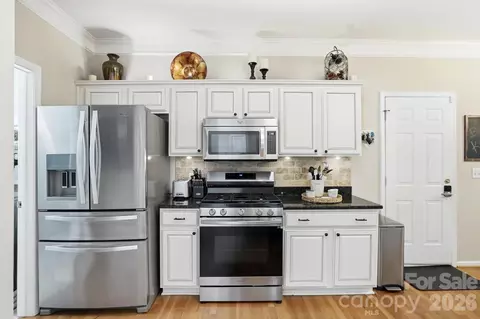 Kitchen - 7848 Sedgebrook E Dr E, Stanley, NC 28164 photo 4 of 4