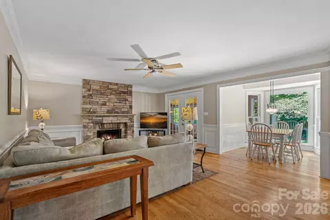 Living - 9037 Willow Trace Ct, Huntersville, NC 28078 photo 10 of 12