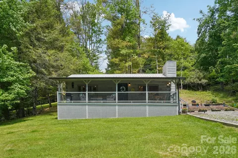 175 Village Ln, Mars Hill, NC 28754