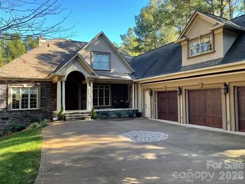 6830 Goose Point Dr, Denver, NC 28037