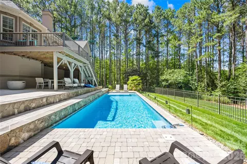 6830 Goose Point Dr, Denver, NC 28037