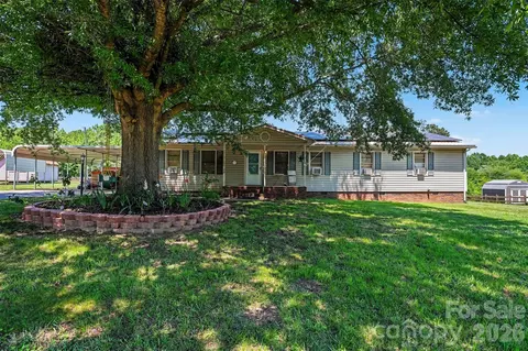 129 Laura Rd, Mooresville, NC 28117