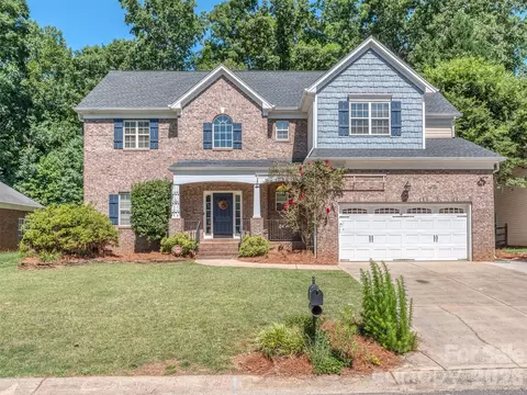 8385 Bampton Dr, Concord, NC 28027