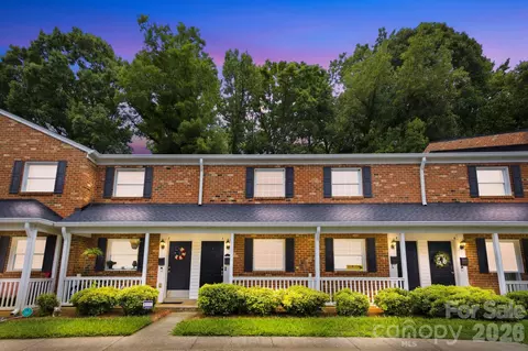 1215 Green Oaks I Ln #I, Charlotte, NC 28205