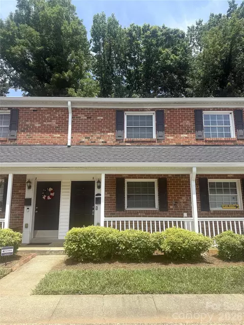 1215 Green Oaks I Ln #I, Charlotte, NC 28205