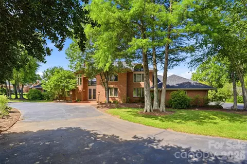 108 Wyndham Cv, Cherryville, NC 28021