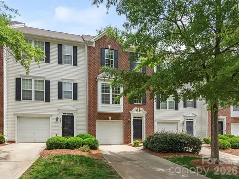 980 Tiger Ln, Charlotte, NC 28262