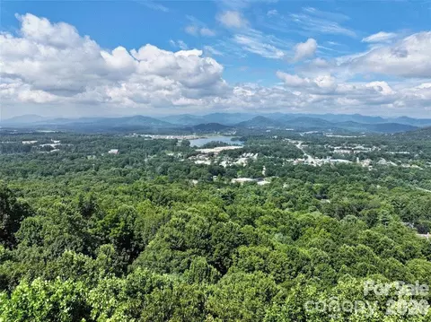 111 High Top 111 Ln #111, Asheville, NC 28803