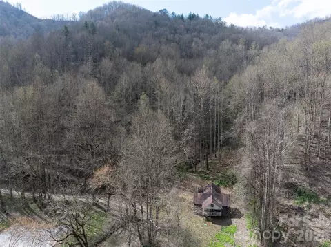 14225 Hwy 19 W W Hwy W, Bryson City, NC 28713