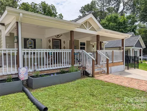 261 Broad Sw Dr SW, Concord, NC 28025