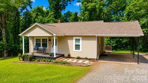 4243 Ralph Patton Rd, Morganton, NC 28655