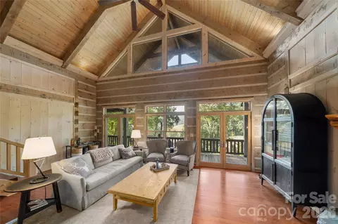 170 Cradling Cv, Waynesville, NC 28785