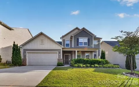 11033 Crane Creek Dr, Charlotte, NC 28278