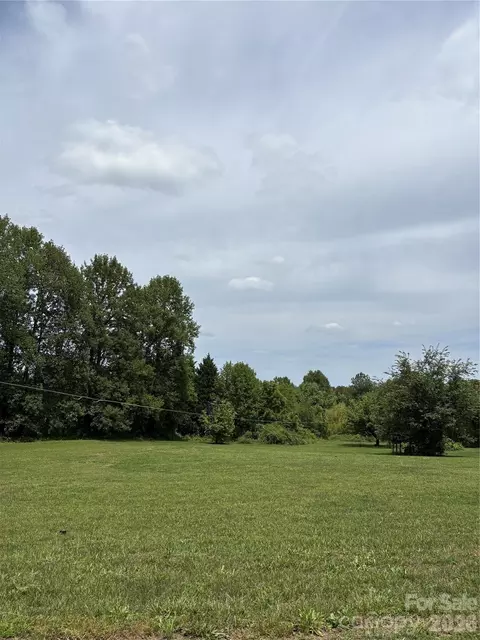 000 Mccall Rd, Lenoir, NC 28645