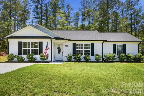 1217 Belmont Circle Dr, Lancaster, SC 29720
