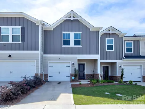 1652 Village Grove Ln, Monroe, NC 28110