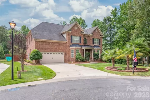 4606 Pebble Run Dr, Matthews, NC 28105