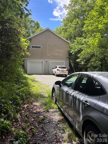 319 Glenn Bridge Rd, Arden, NC 28704