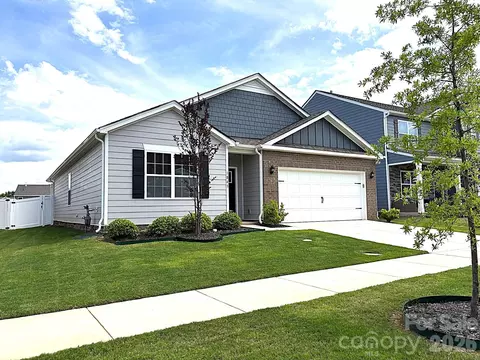 1843 Vanderlyn St, Monroe, NC 28112