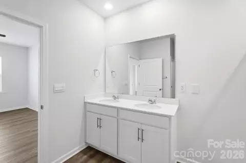 Entry Way - 1843 Vanderlyn St, Monroe, NC 28112 photo 9 of 12