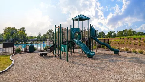 View/Area - 1843 Vanderlyn St, Monroe, NC 28112 photo 1 of 2