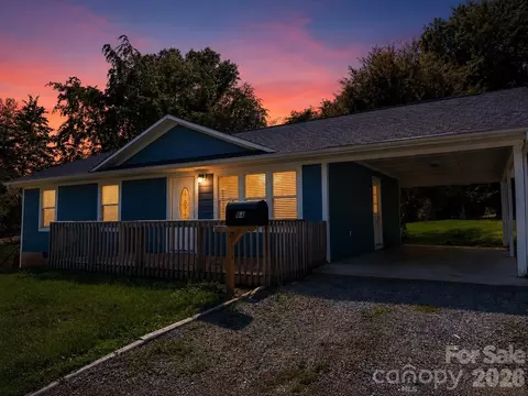 84 E Hunt Dr, Nebo, NC 28761