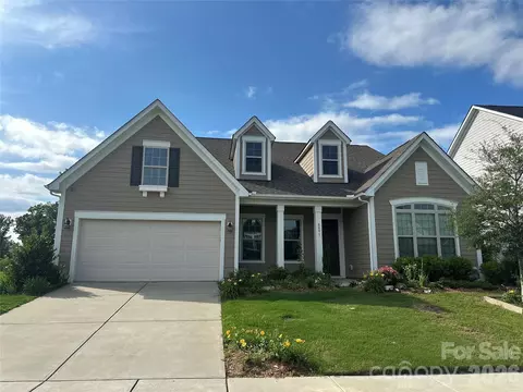 8091 Woodline Ln, Denver, NC 28037