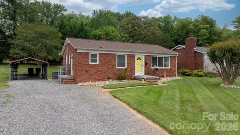 1423 16th Ne Ave NE, Hickory, NC 28601