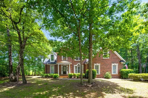 3146 Beaver Dam Dr, Monroe, NC 28110